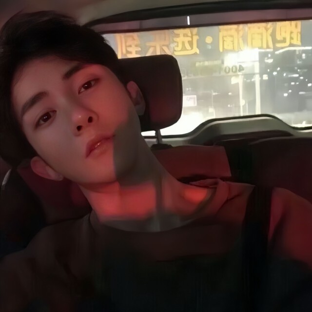 788828  狐三三 