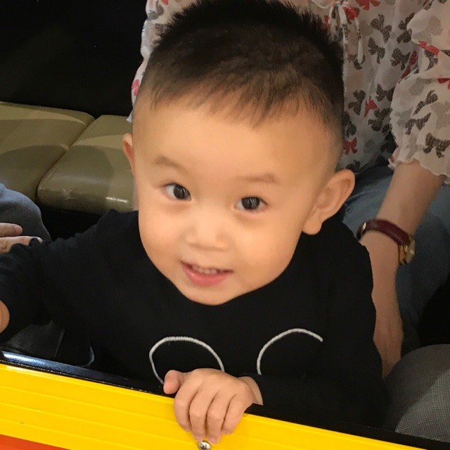 795962 祝小贝