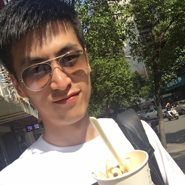 802904 Julian丶