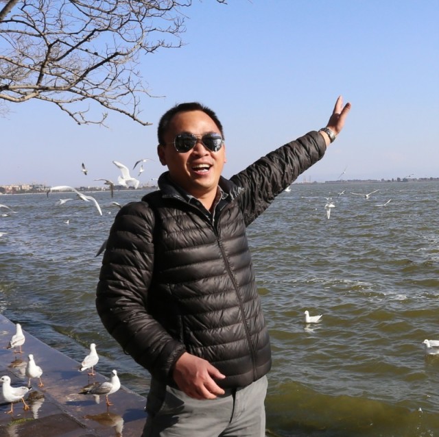 805890 李小江