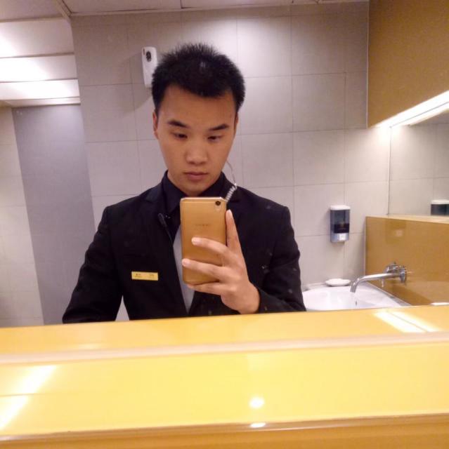 806133 小丁