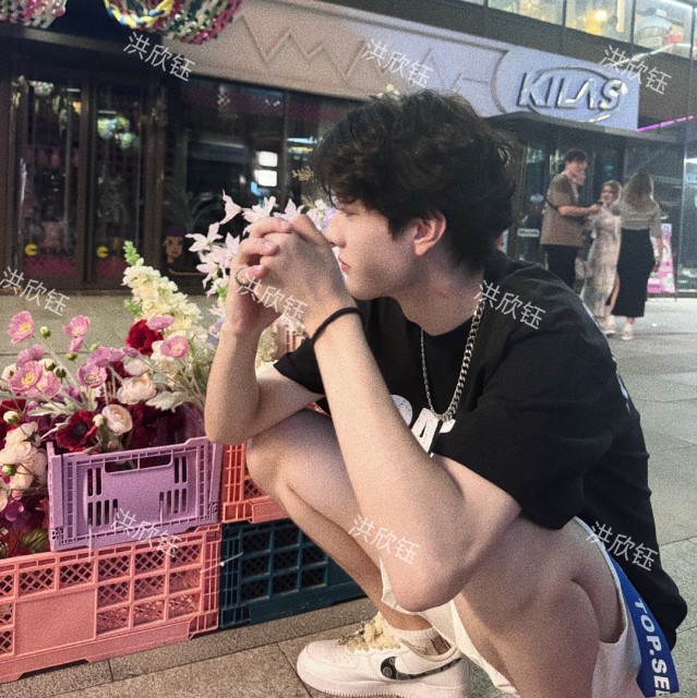 807498 深陷着迷