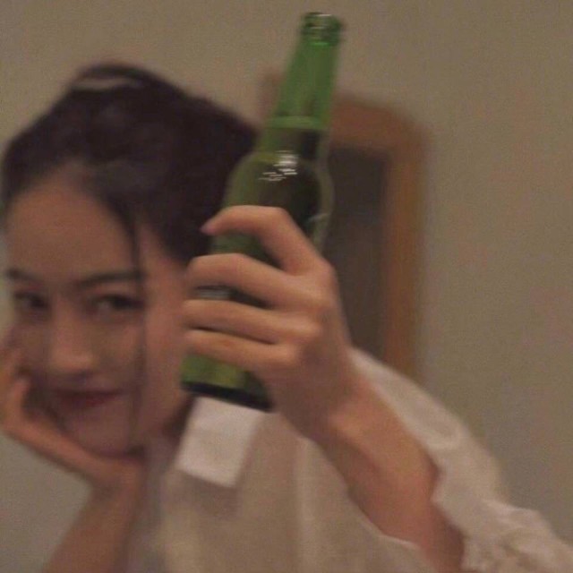 810464 卖火腿的大男孩