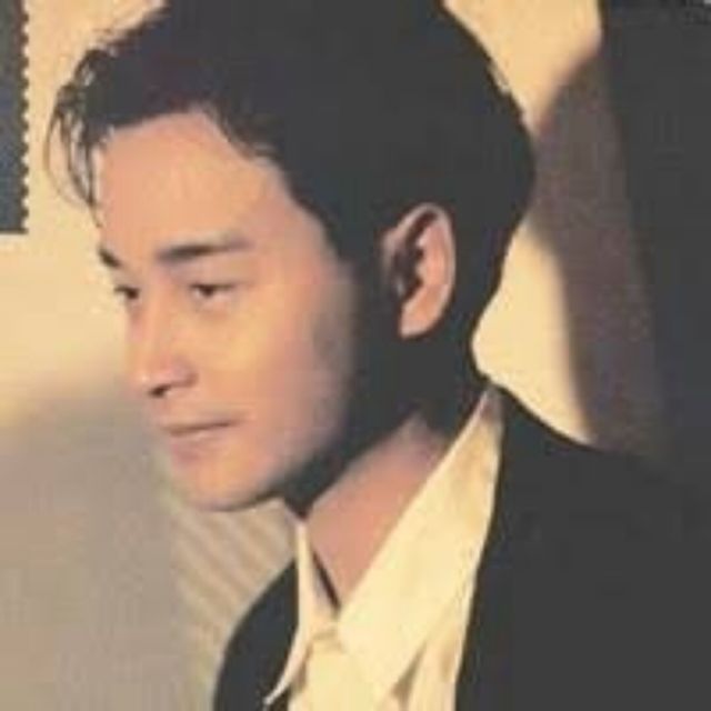 811496 胡一菲