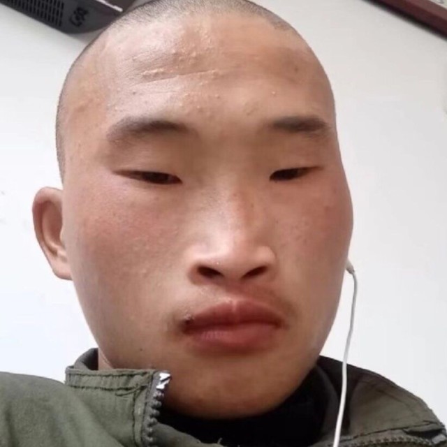 841227 龙二