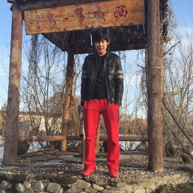 852081  胡潇龍