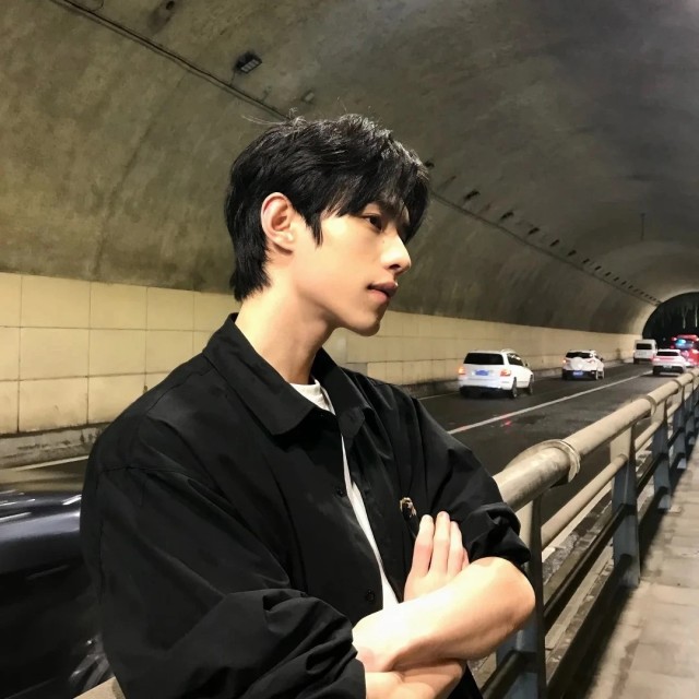 870222 青墨.