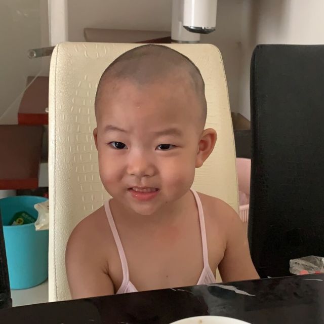 881165 遐想娃娃.
