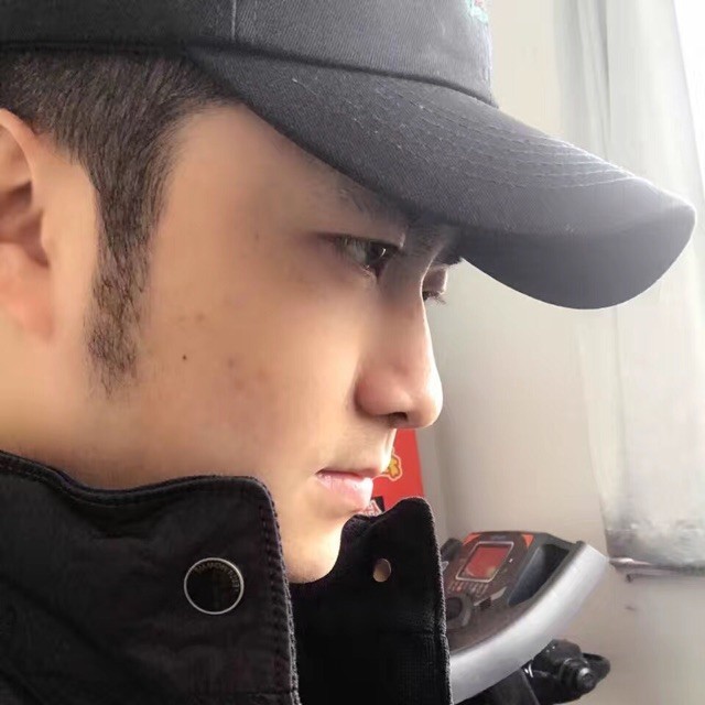 883901 天 行 者