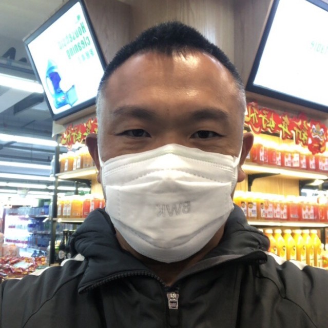 888301 *小猪七*