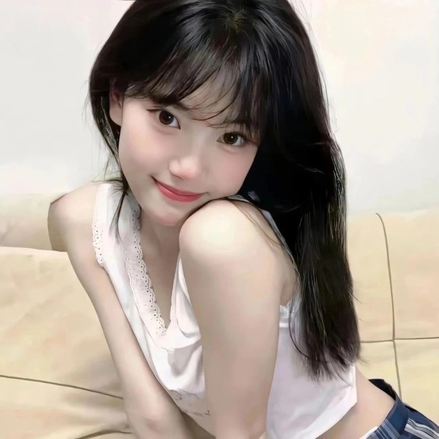 889589 -LUCY