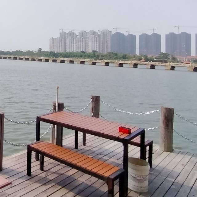 891186 低调的梨子