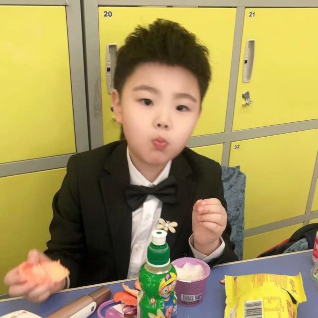 899584 陈翊侨