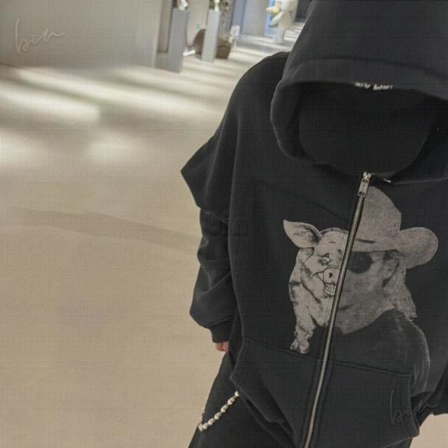899735 ⁫‭