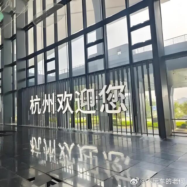 904126 @跟着音乐飘...