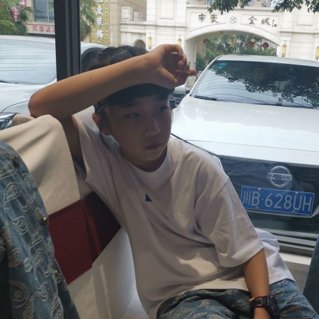908671 谎话太多、烦