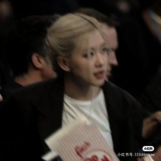 911332 黎音°