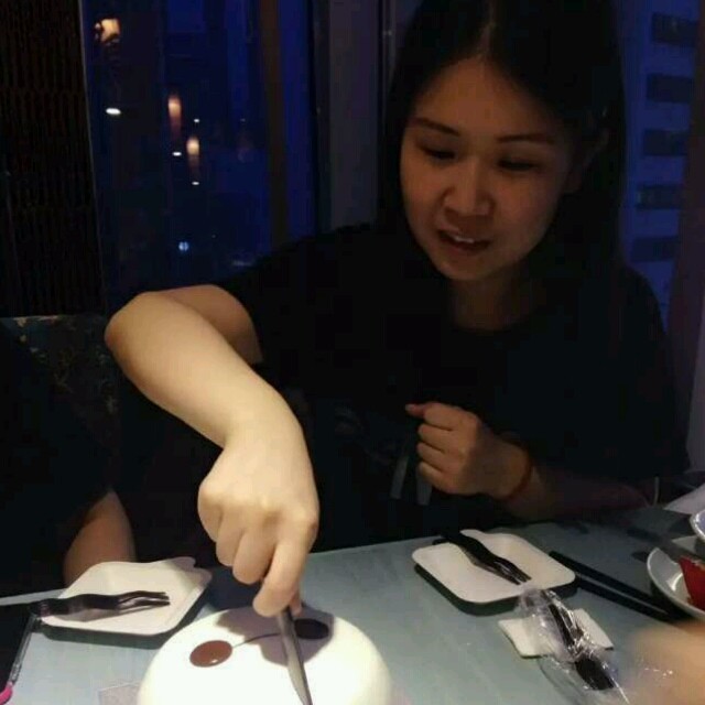 912032  ︷ 茜 々.