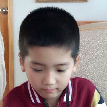 915588 龙飞