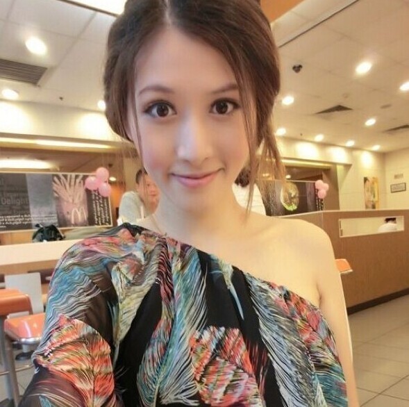 915904 朵朵