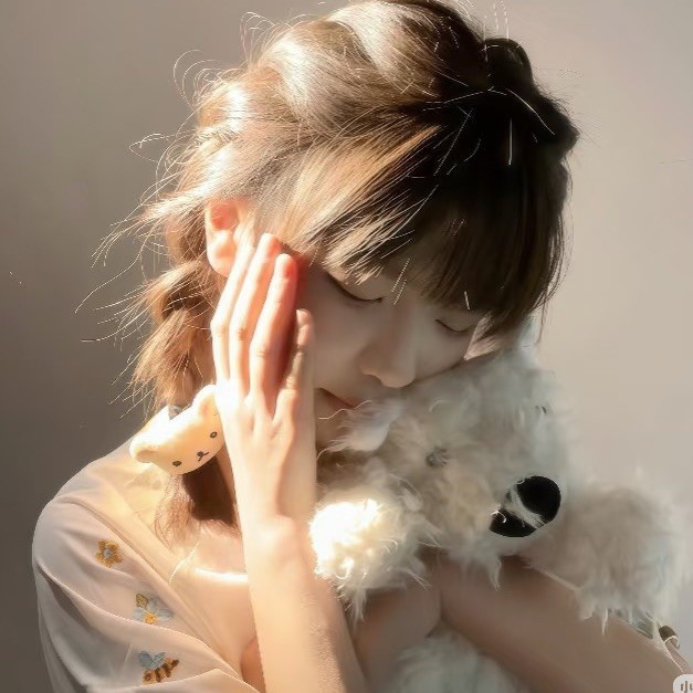 922279 艾薇