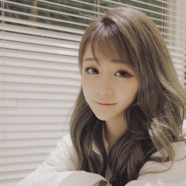 927133 泡芙小姐