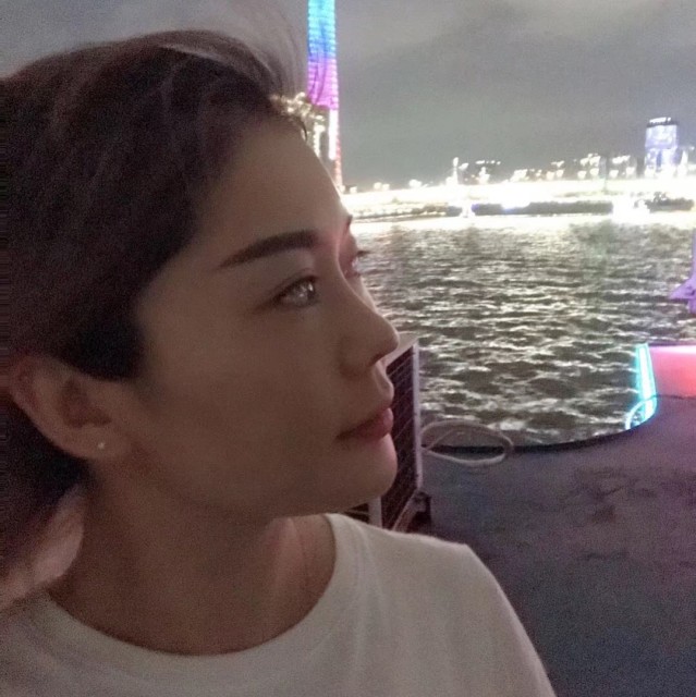 936036 有人说幸福的女人不抽烟