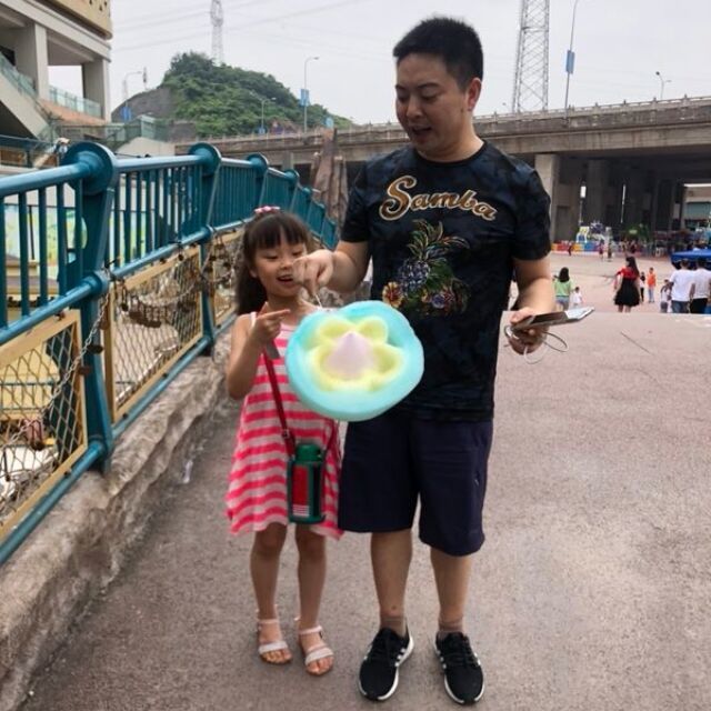 941856 雨滴面