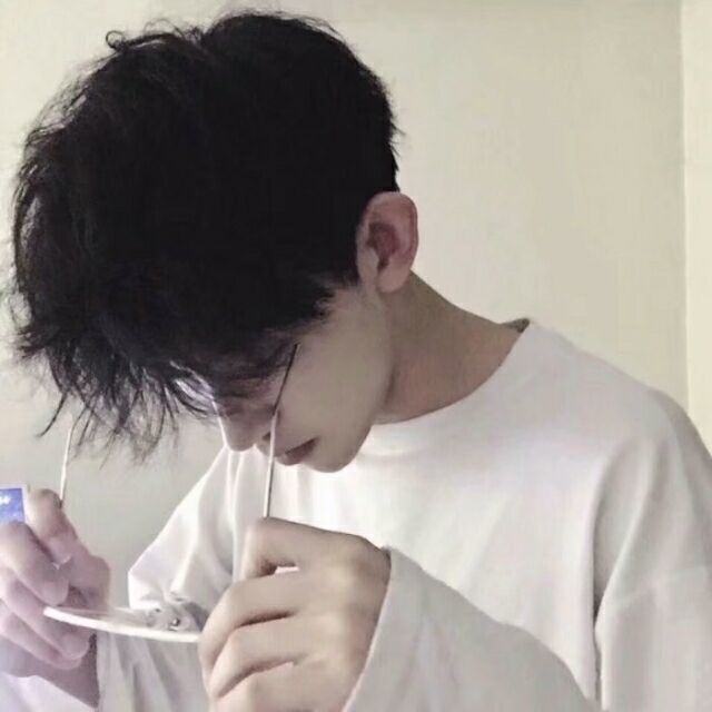 942459082 周先森