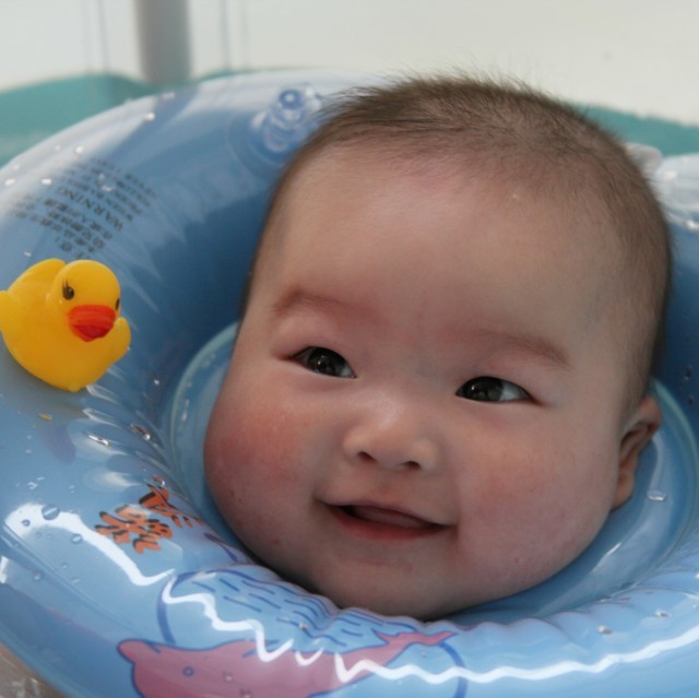 942935 六小子