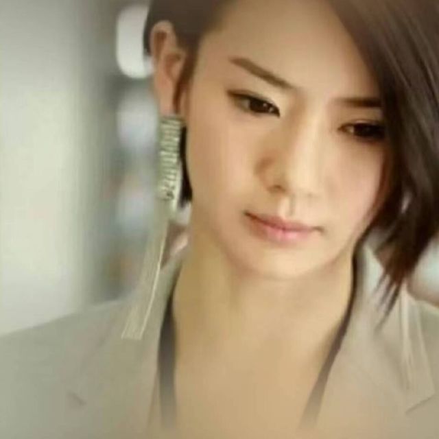 952003 ︶微安若眸。