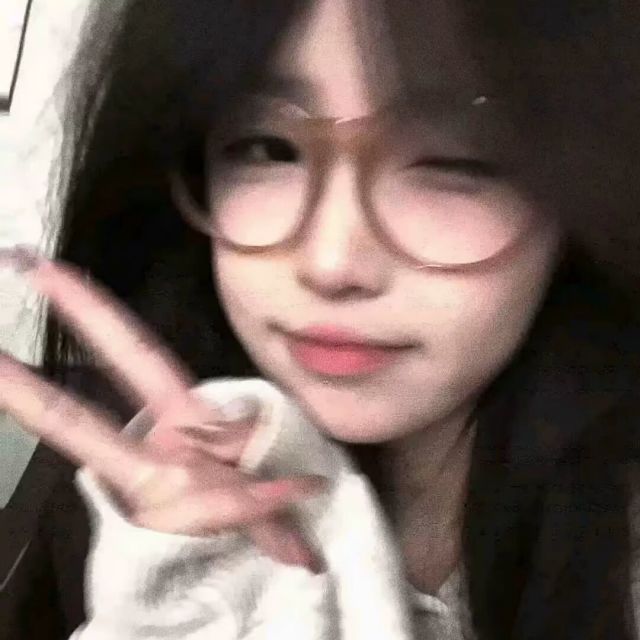 952325 茫然的兔子