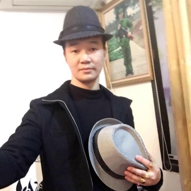 952561 为生活努力打拼！