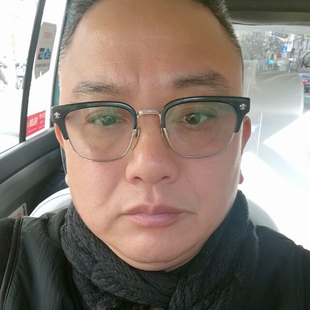 962711 ︶精品男人︶