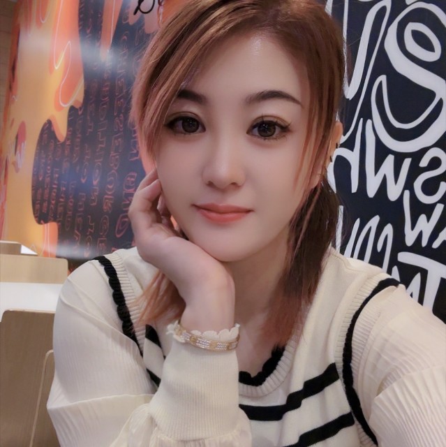 964131 嫣然浅笑