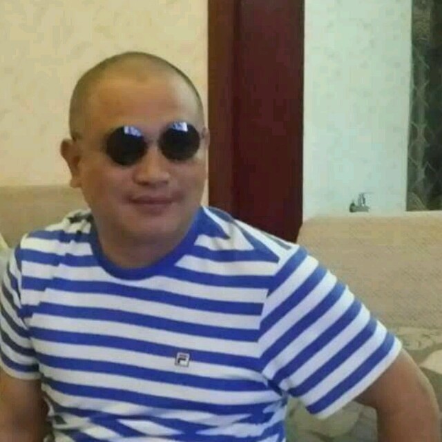 967044 何晓