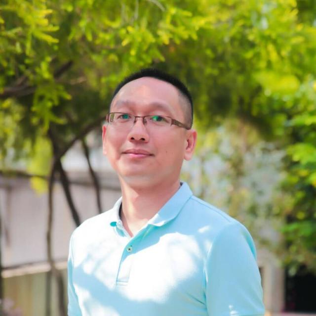 970293 华少