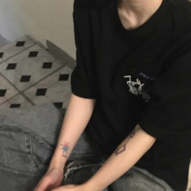 98934 ‍