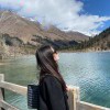 稚气未脱。