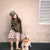 落花、拇指之间