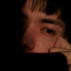 疯癫了一个世界，可还是爱