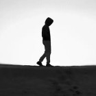比爱还远的爱在哪里、