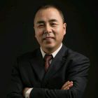 伟我独秀